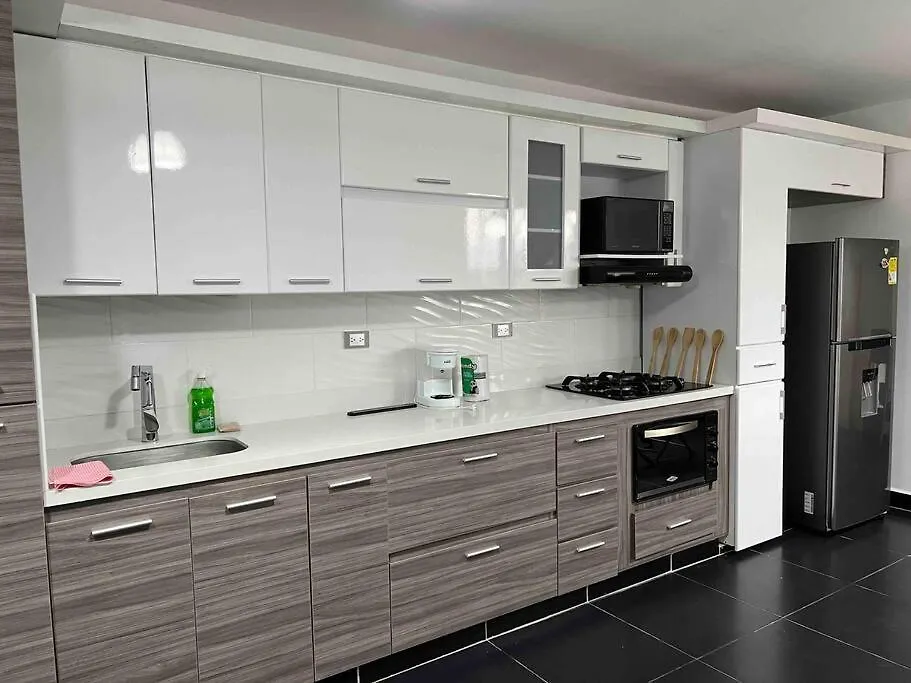 Palos Altos House Poblado 6 Min To Provenza Medellin