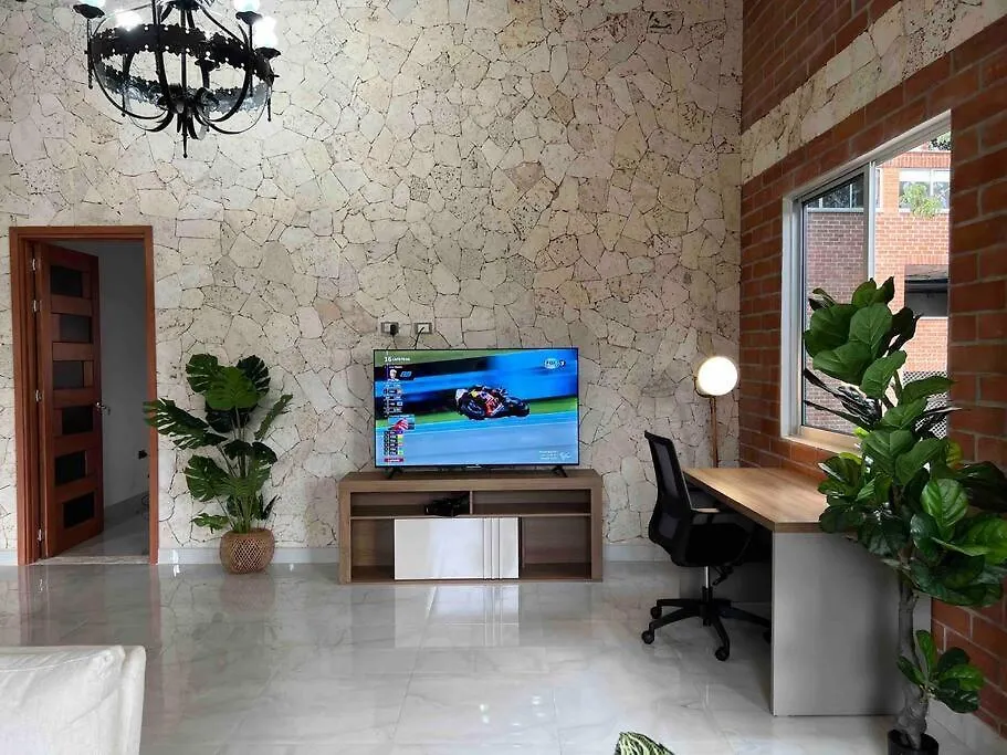 Palos Altos House Poblado 6 Min To Provenza Medellin Holiday home