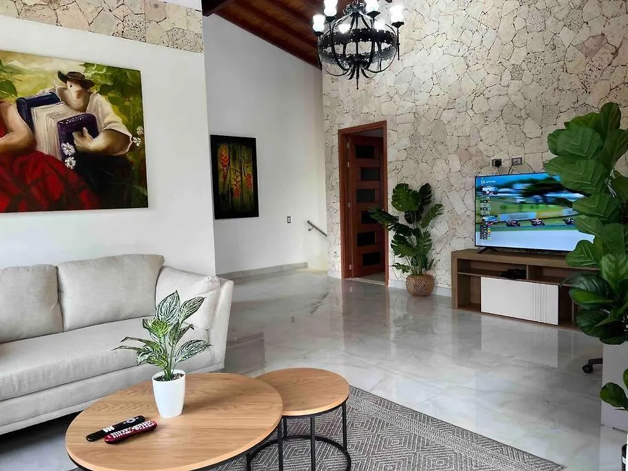 Palos Altos House Poblado 6 Min To Provenza Medellin